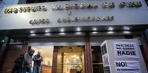 El cine argentino reclama por el patrimonio audiovisual en medio del desmantelamiento del INCAA