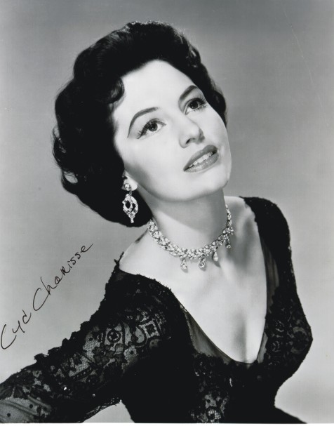 Murió Cyd Charisse, actriz y bailarina de grandes musicales de Hollywood
